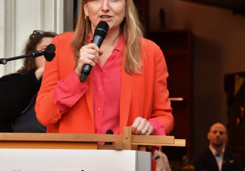 DSC_0043 (670x1024).jpg